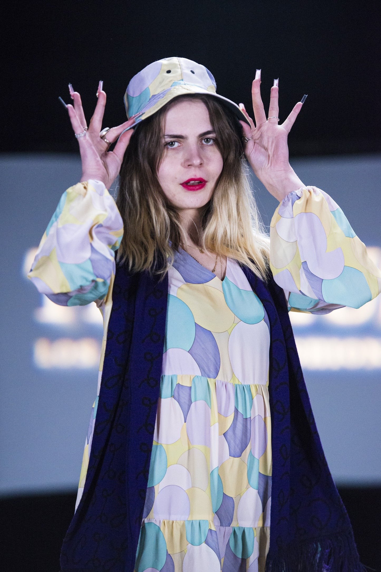 IL Loose V-Neck Dress