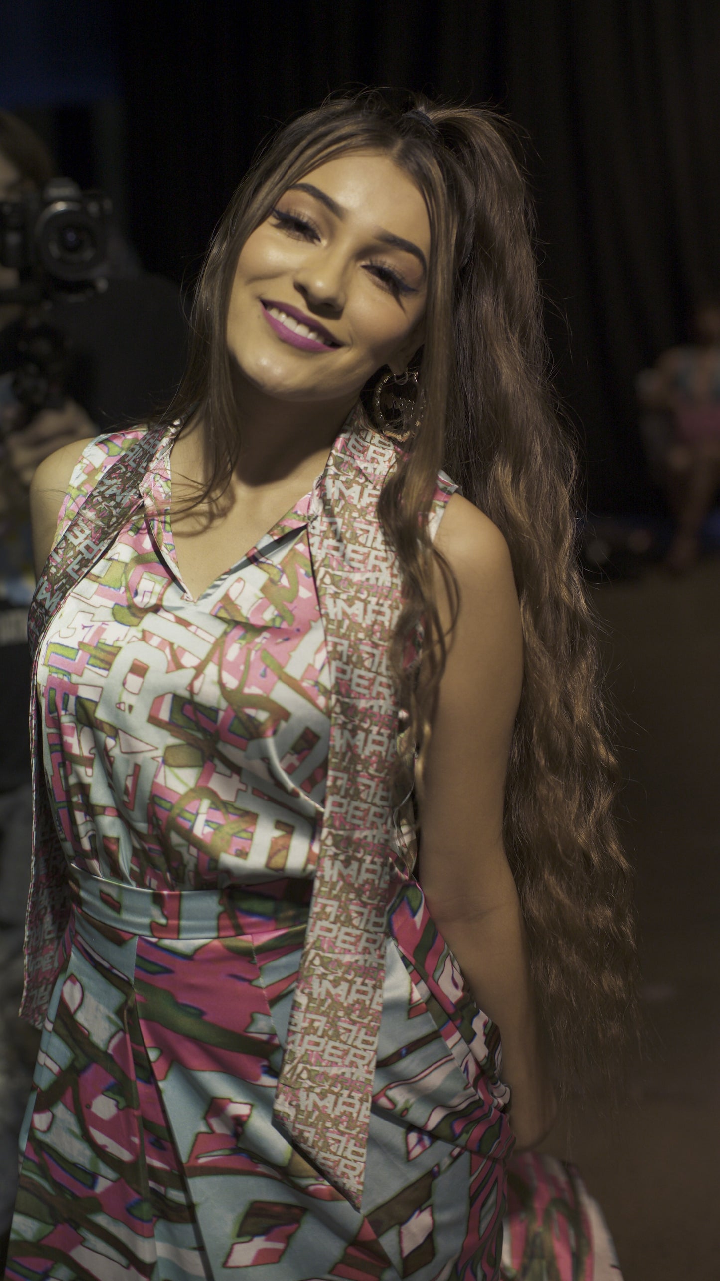 Rembrandt BowTie V-Neck