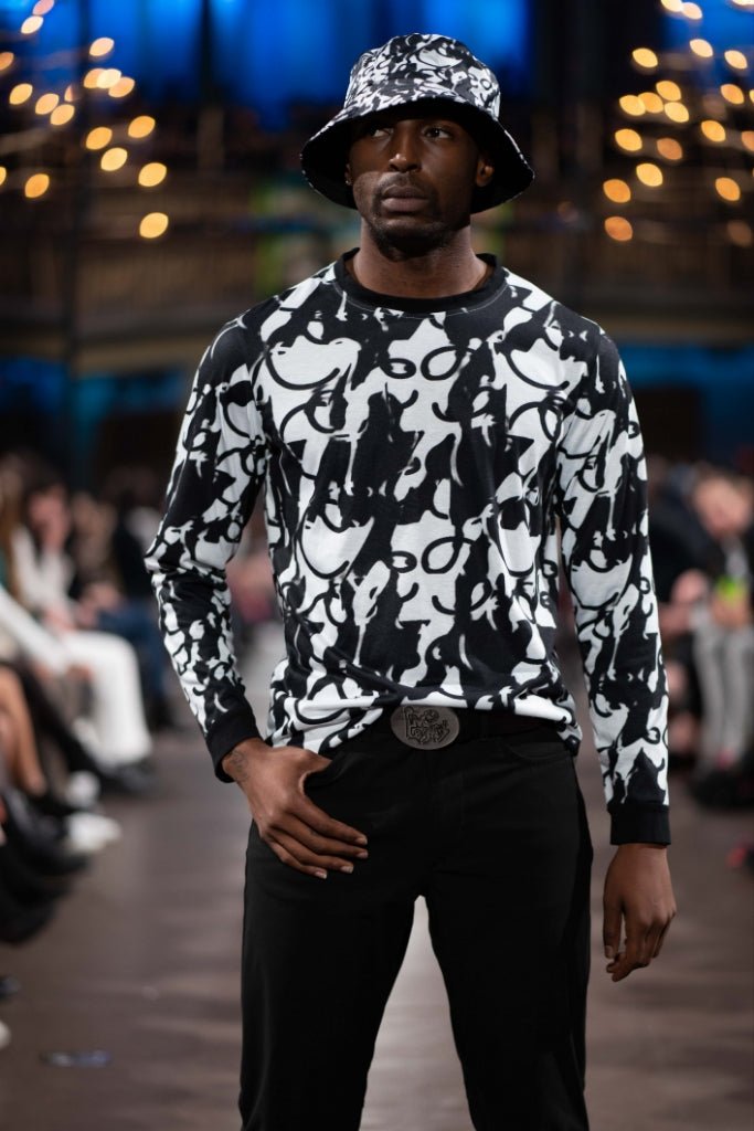 Kruela Bucket Hats (Unisex)