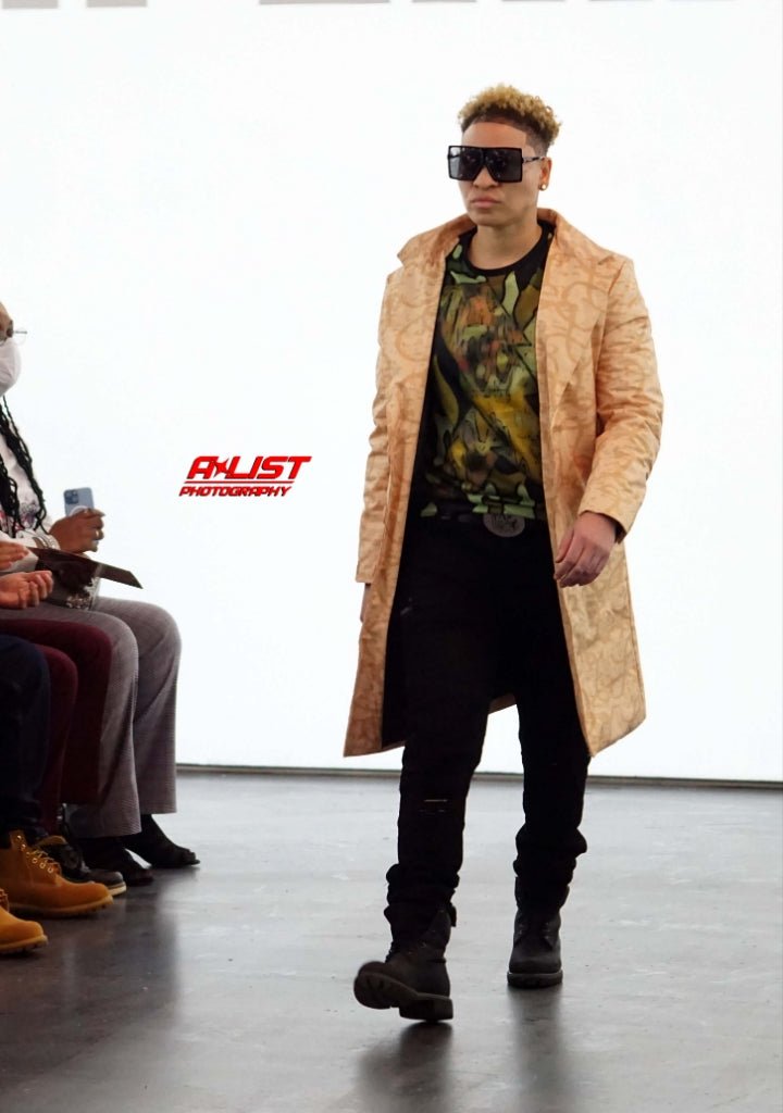 Men's Pocket T-Shirt