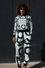 Load image into Gallery viewer, Women&#39;s 1921 Crew Crop Sweatshirt
