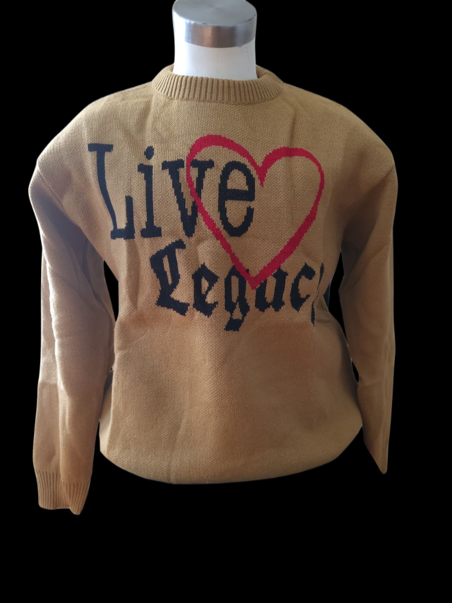 TAN_SWEARTER_FRONT